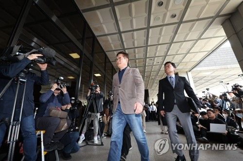 자진출두 강행한 송영길