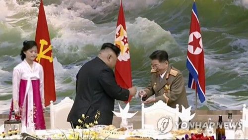 김정은, 6차 핵실험 기술자 연회 개최