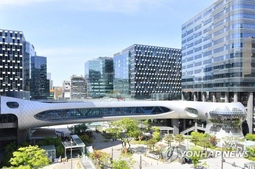 국내 게임사가 밀집한 경기 성남시 판교역 주변