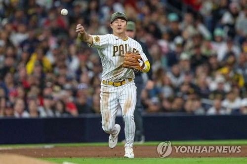 김하성의 보스턴 레드삭스전 수비