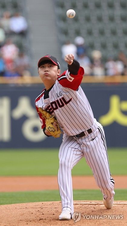 LG 선발투수 김윤식
