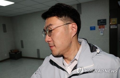 '코인 논란' 김남국 의원, 자진 탈당