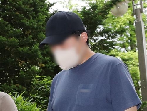2개월 아들 학대해 뇌출혈…구속심사 출석한 30대 아빠