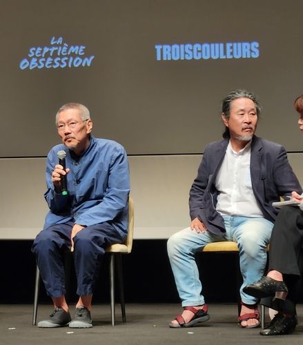 영화 '우리의 하루'로 제76회 칸국제영화제에 초청된 홍상수 감독(왼쪽)과 배우 기주봉[촬영 오보람]