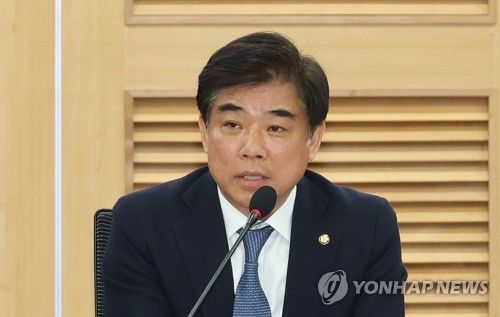 전세사기·깡통전세 문제 해결을 위한 토론회에서 인사말하는 김병욱 의원