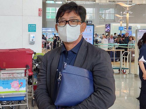 기념 촬영하는 양상문 한국 여자야구대표팀 감독