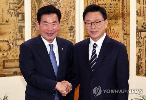 김진표 국회의장과 박광온 원내대표