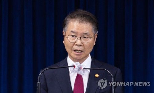 이정식 고용노동부 장관