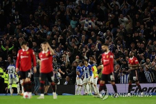 아쉬워하는 맨체스터 유나이티드 선수들