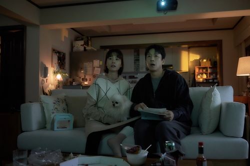 영화 '잠' 속 한 장면