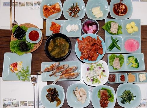연탄돼지불고기 밥상