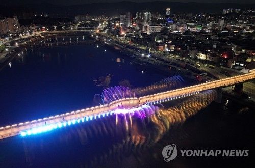 더 화려해진 강릉의 야경