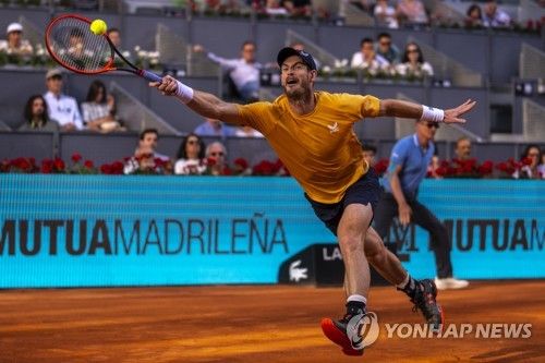 지난달 마드리드오픈에서 머리의 경기 장면