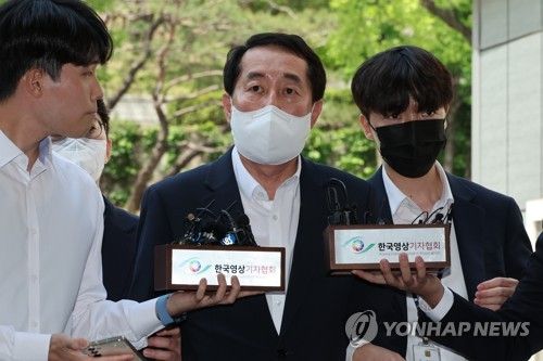 두번째 영장심사 받는 강래구씨