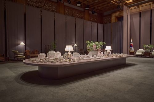 춘추관 전시에 나온 청와대에서 사용됐던 식기 