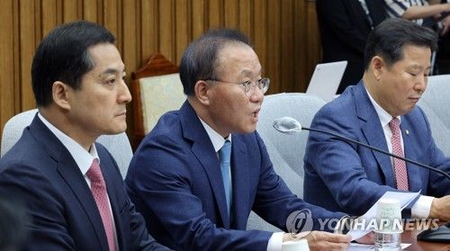 발언하는 윤재옥 원내대표