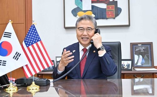 토니 블링컨 미국 국무장관과 통화하는 박진 외교부 장관