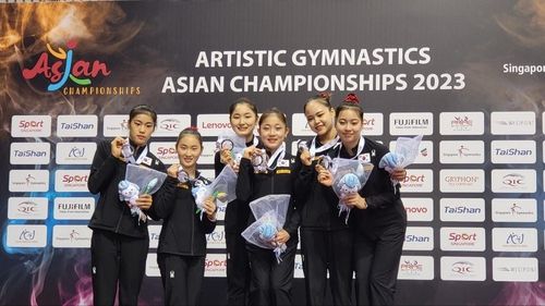 기계체조 아시아선수권 단체전서 은메달 획득한 여자대표팀