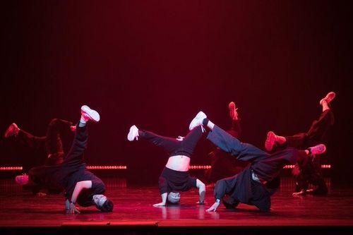 브레이킹 컨벤션 중 무버 공연