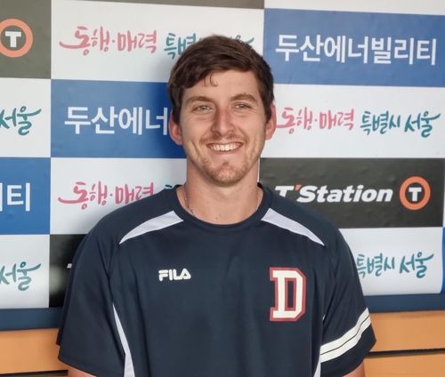 활짝 웃는 두산 브랜든