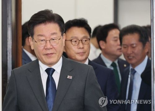 최고위 참석하는 이재명