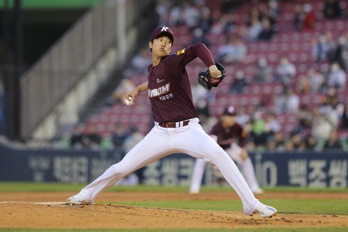 키움 에이스 안우진의 역투