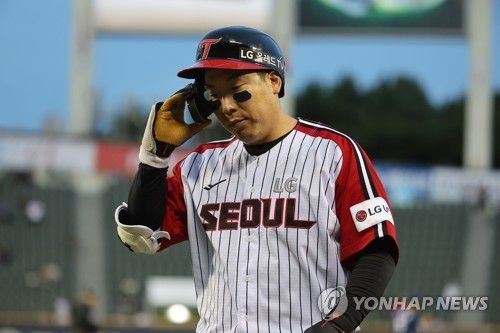 김현수 1,300타점 달성