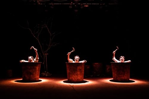 금따는 콩밭 공연