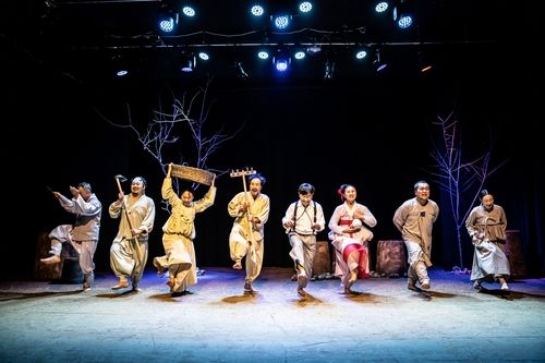 금따는 콩밭 공연