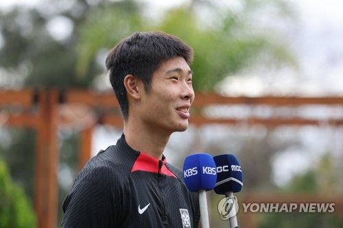 미소 보이는 이영준