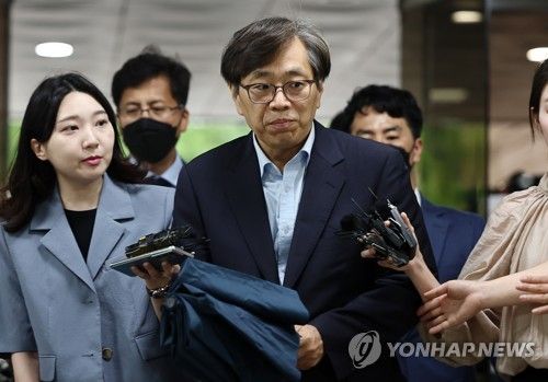 영장실질심사 출석하는 양재식 전 특검보