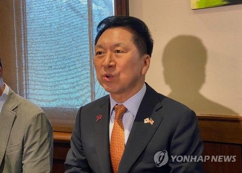 특파원 간담회 하는 김기현 대표