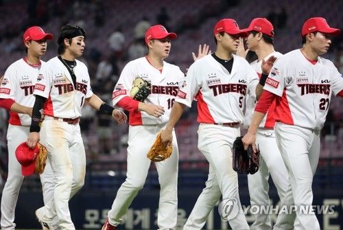 KIA, 삼성 3-2로 누르고 6연승