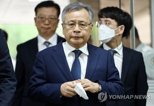 박영수 전 특검 ‘구속 갈림길에서’