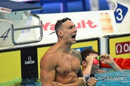 지난해 부다페스트 세계선수권대회 접영 50ｍ에서 우승하고 환호하는 드레슬