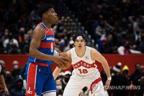 하치무라 루이와 와타나베 유타