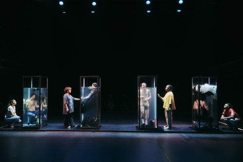 코끼리들이 웃는다 '물질'