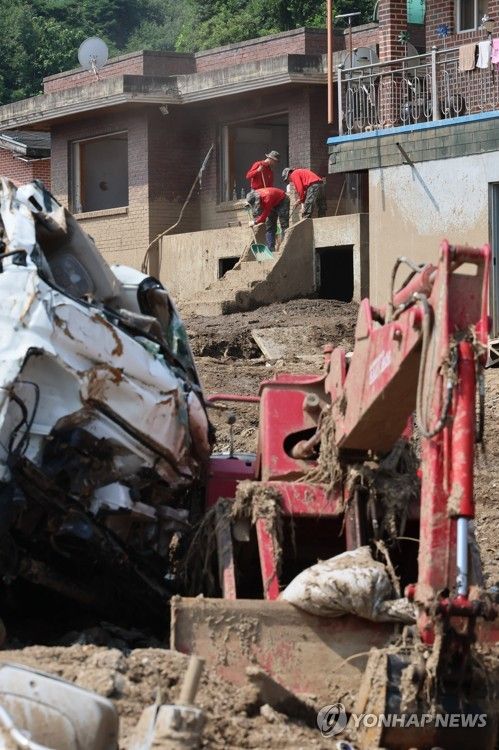 수해복구 지원 나선 해병대