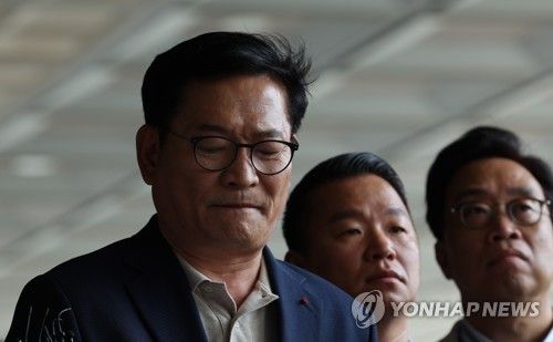 '선거법·정당법 위반' 윤 대통령 고발 후 입장 밝히는 송영길