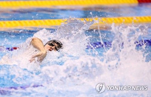 황선우 ‘멈추지 않아’