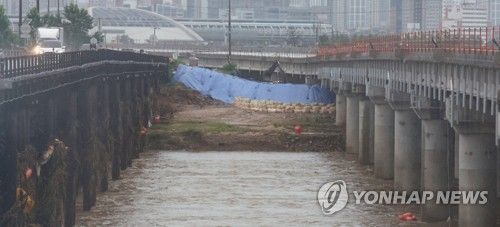 미호강 임시제방