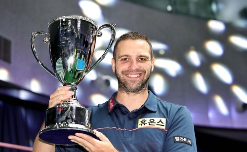 통산 두 번째 우승을 달성한 하비에르 팔라존