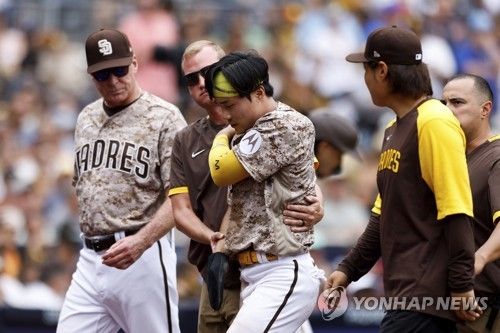 어깨 다친 김하성