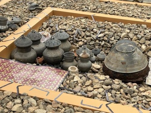 쪽샘 44호 무덤에서 나온 각종 유물 