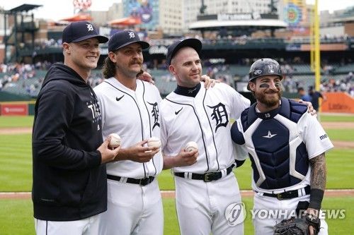 합작 노히터 달성한 MLB 디트로이트 세 투수와 포수 