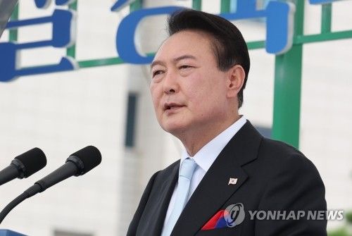 축사하는 윤 대통령