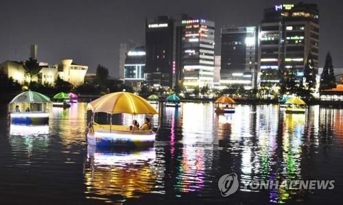 용지호수 무빙보트 