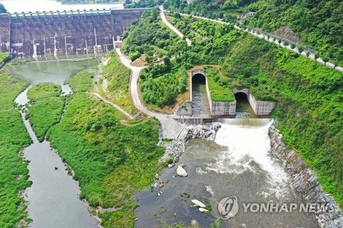 장마로 섬진강댐 수문 개방
