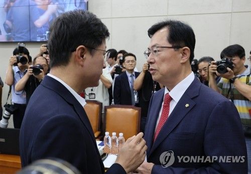 대화는 하지만..