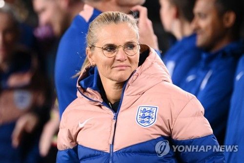 잉글랜드 여자 축구대표팀 사령탑 사리나 비그만